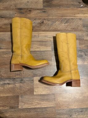 Frye Banana Campus Boots
